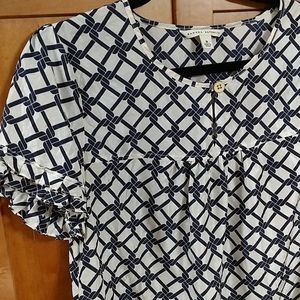 Banana Republic SILK Top